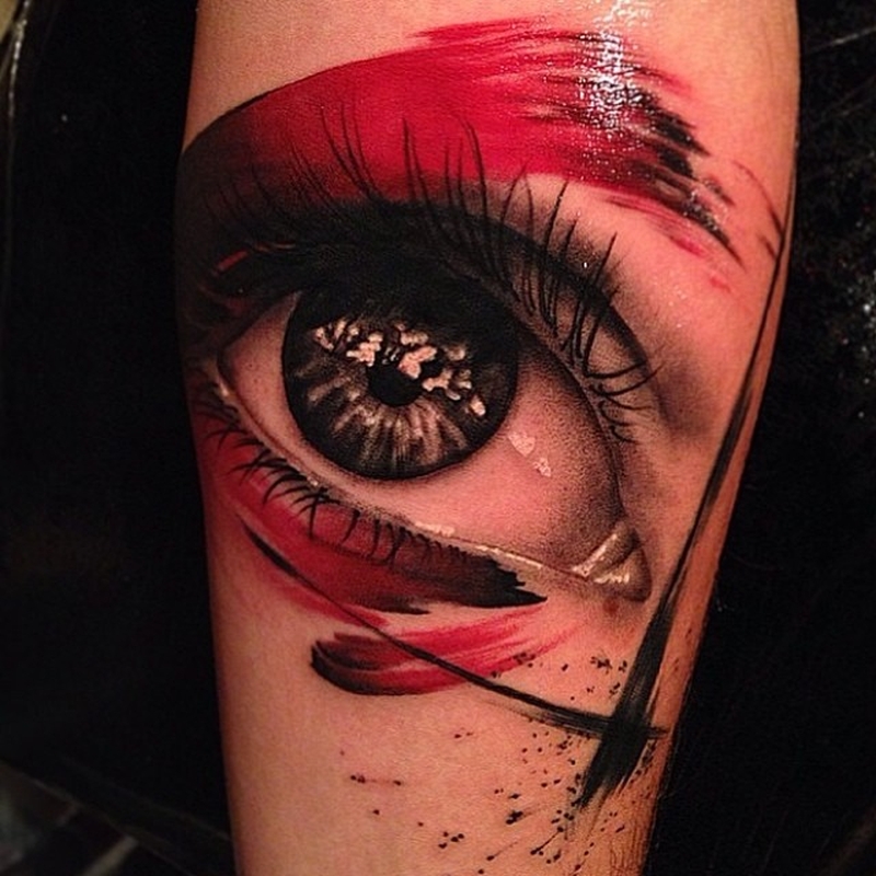 eye tattoo