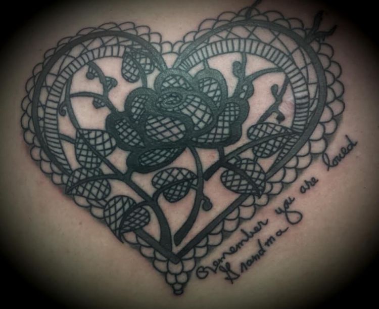 gemma pariente Tattoo - Full Circle Tattoo San Diego, CA. | Full circle  tattoo, Human heart tattoo, Tattoos