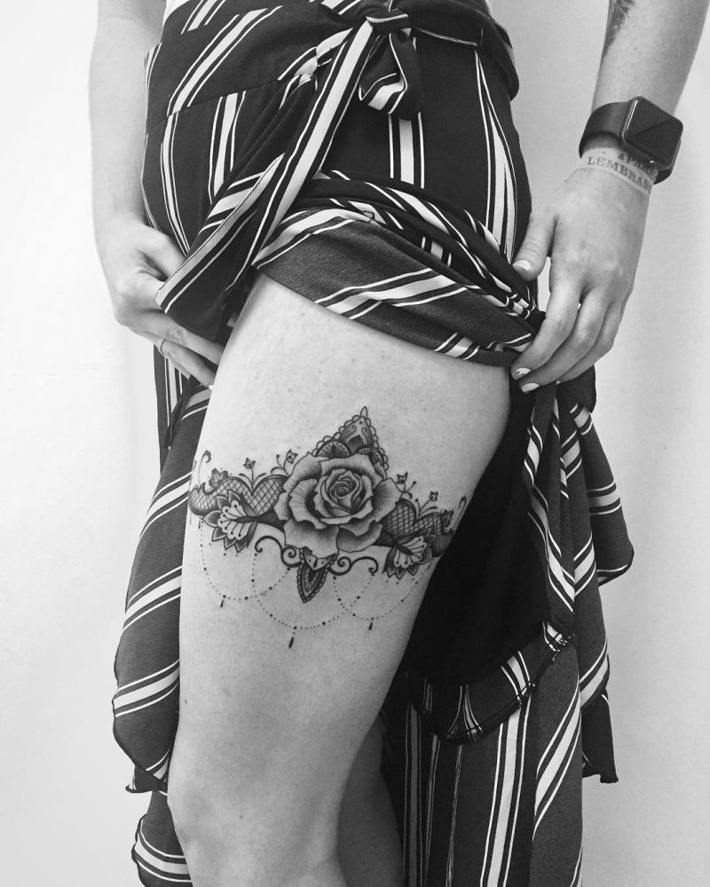 awesome lace tattoos for women