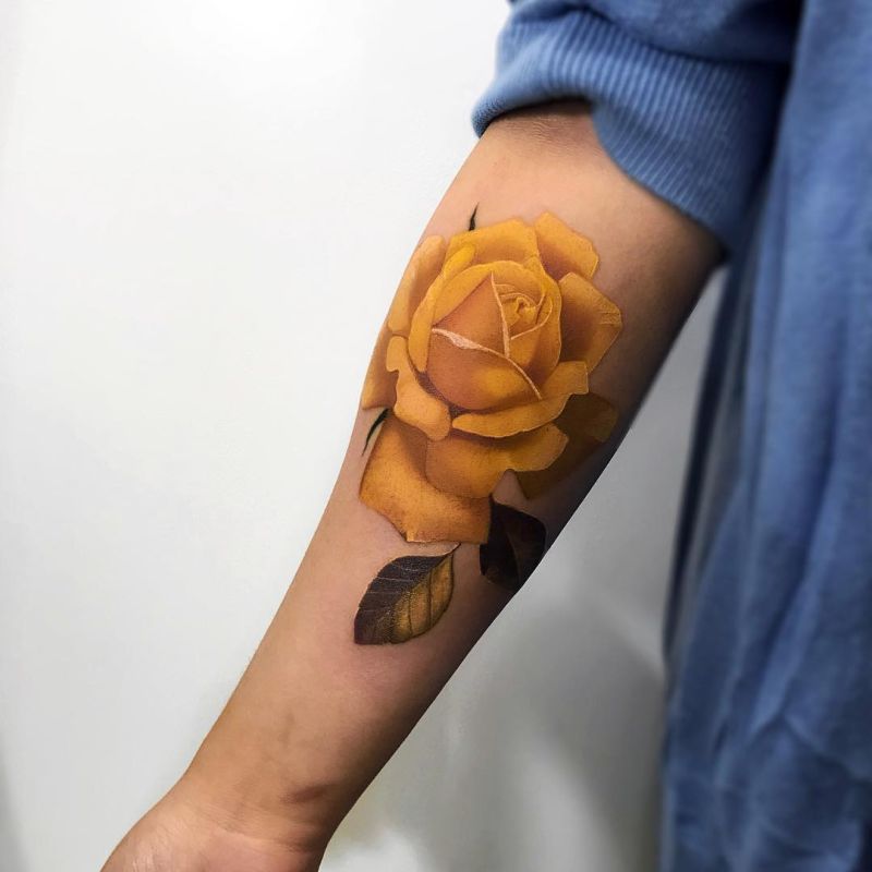 Skull Hand Holding Rose Tattoo by @diggy_lupitatattoo - Tattoogrid.net