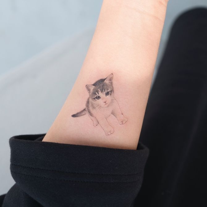 Rectangular Tattoos Contain Delicate Paintings Inspired by Chinese Art