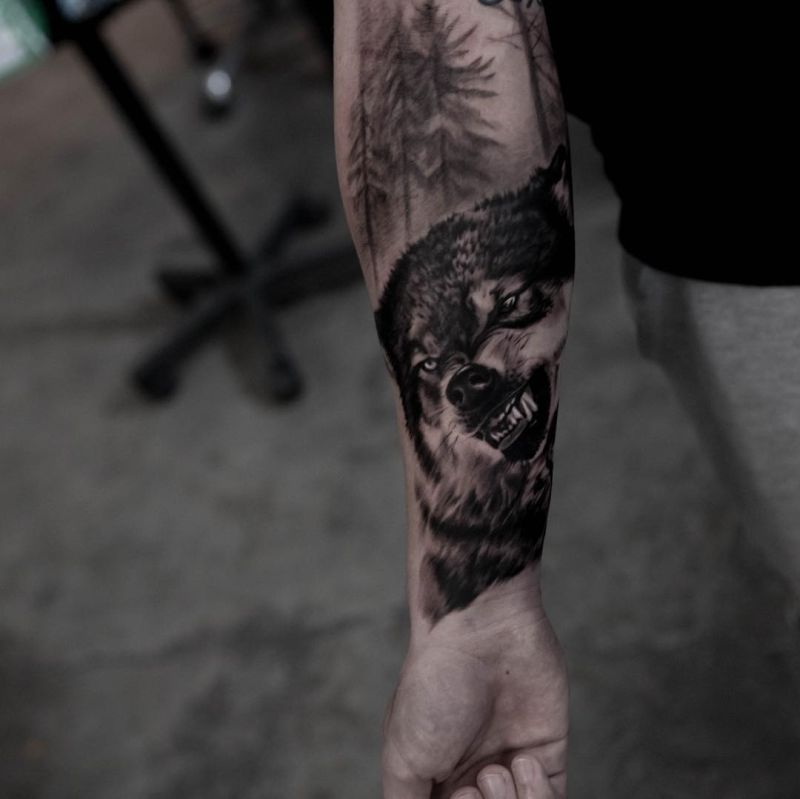 black & gray wolf tattoo