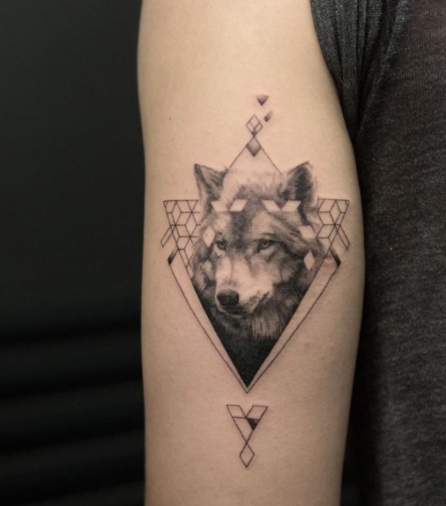 geometric wolf tattoo design - KickAss Things