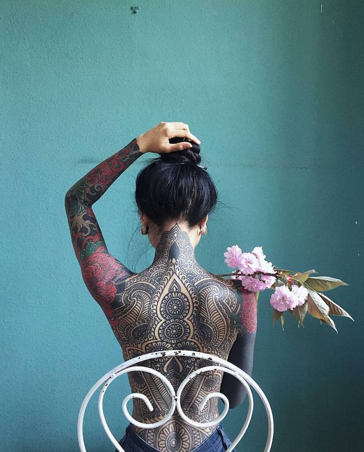 Beautiful Design Tattoos - 27+ Crown Tattoo Designs, Trends, Ideas | Design Trends ... / Flowers are one of the most beautiful things created by god and usually treated as a symbol of femininity.