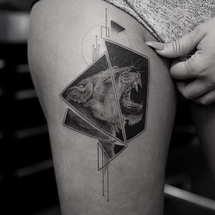 Stippling Tattoo Artist NYC | Geometric Tattoos Manhattan | Idées de  tatouages, Tatouage