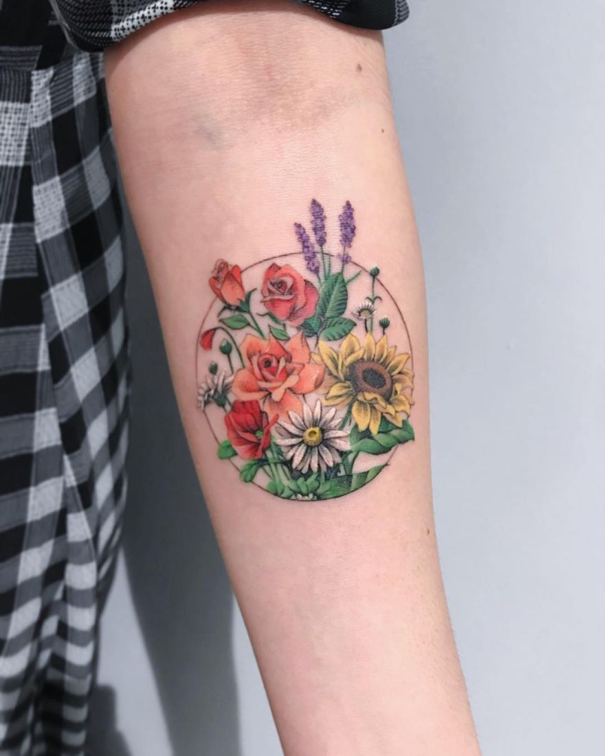 floral tattoo