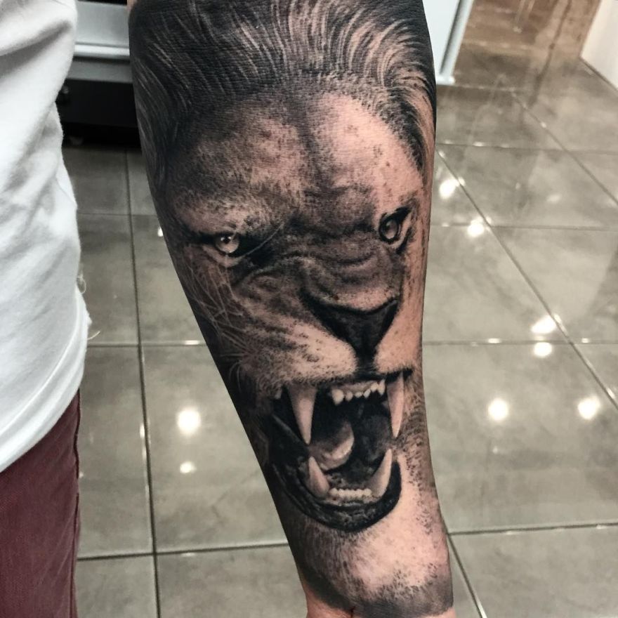 hyper-realistic sleeve