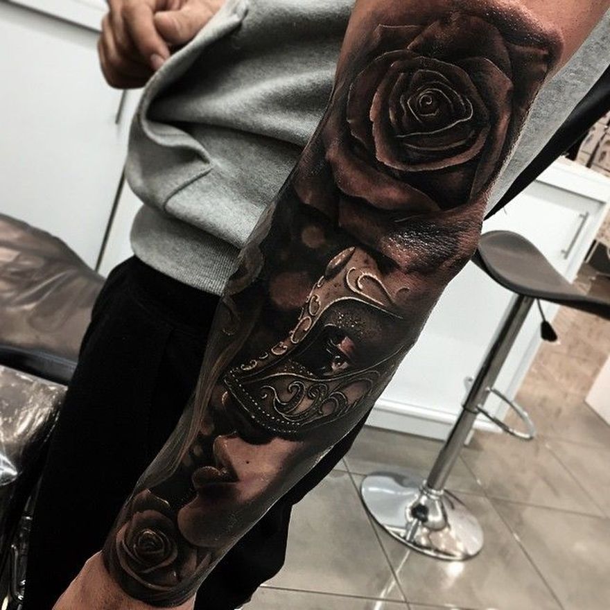 black and grey realistic tatoo