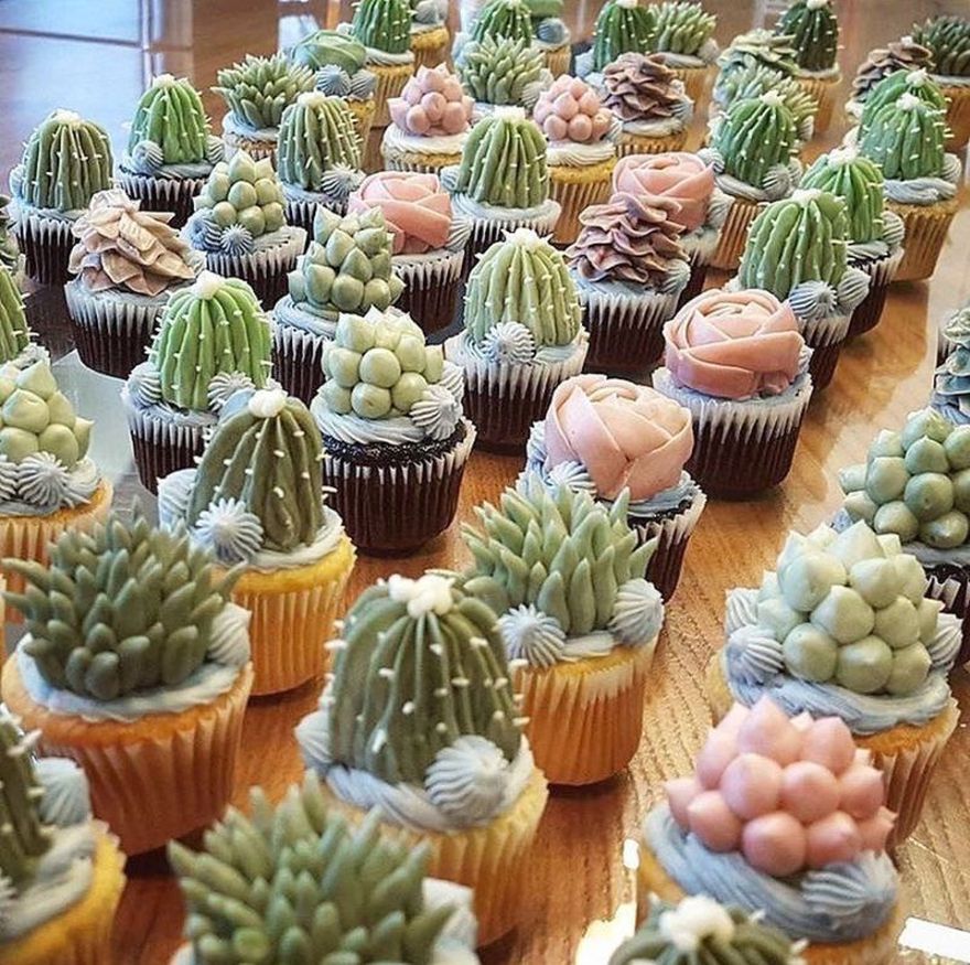 cactus cupcakes