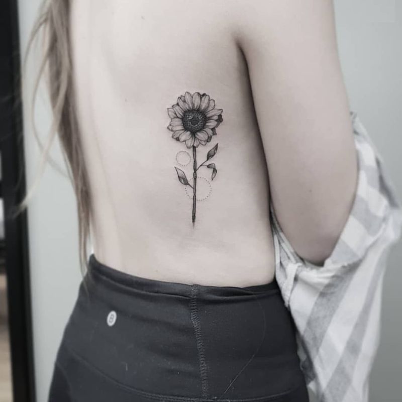 minimalist sunflower tattoo designs