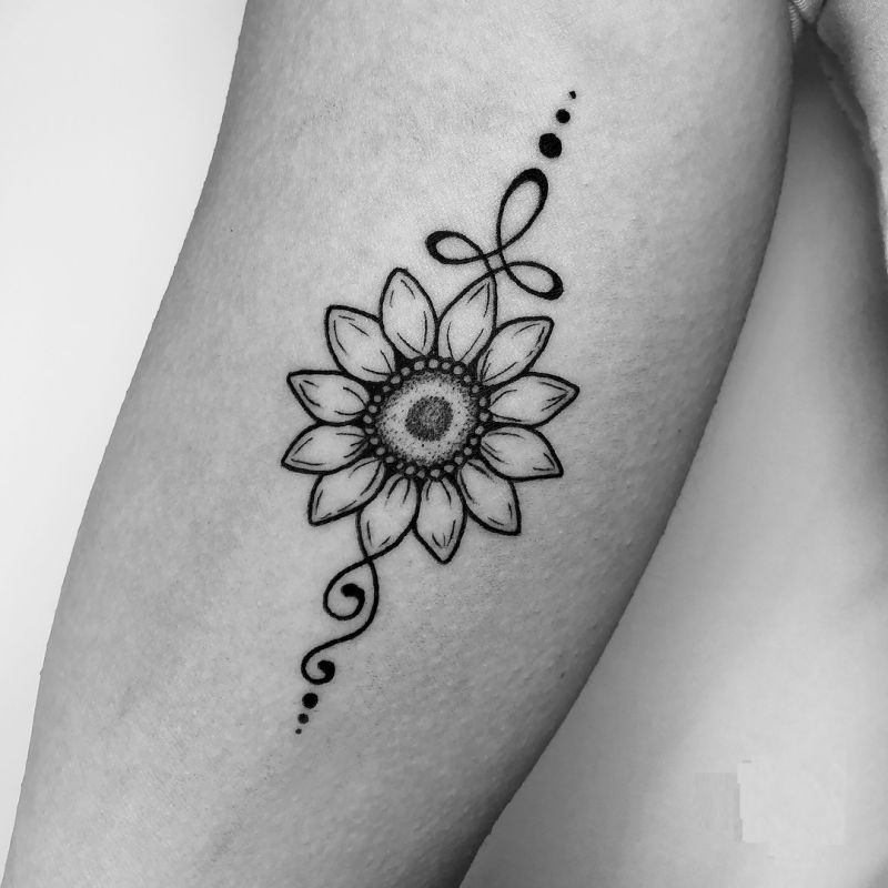 Top more than 82 black and grey sunflower tattoo  thtantai2