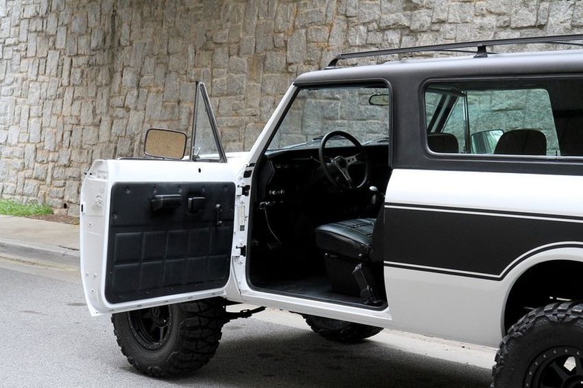 International Scout II Traveler 