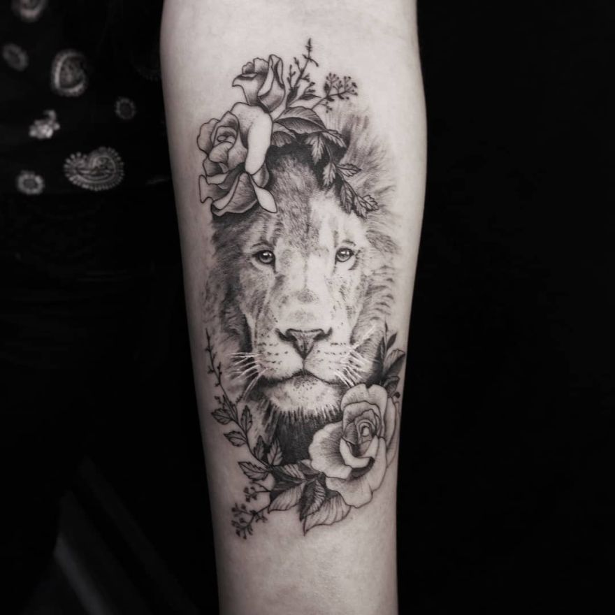 Kingz Tattoo Parlor  Geometric Lion tattoo by theblondietattoos  Book  your appointments today Click link in bio for bookings and availability    liontattoo geometrictattoo lasvegastattooartist geometricart linetattoo  stippletattoo  Facebook