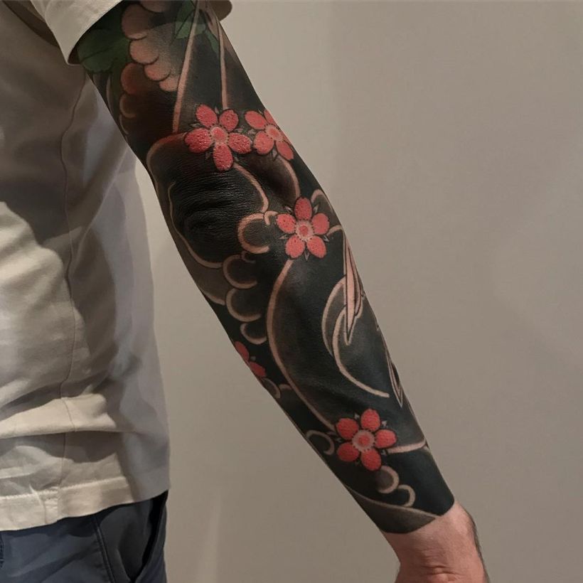 solid black tattoo ideas by Lupo Horiokami - KickAss Things