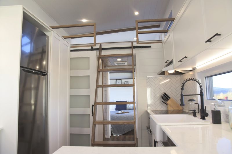 tiny home on wheels