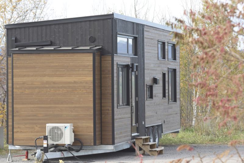 tiny home on wheels