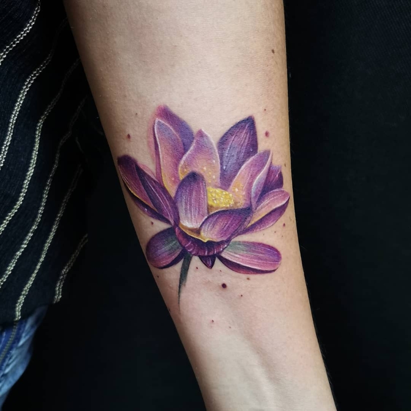 beautiful lotus tattoo ideas Karii Karolina Wojtera 1 - KickAss Things