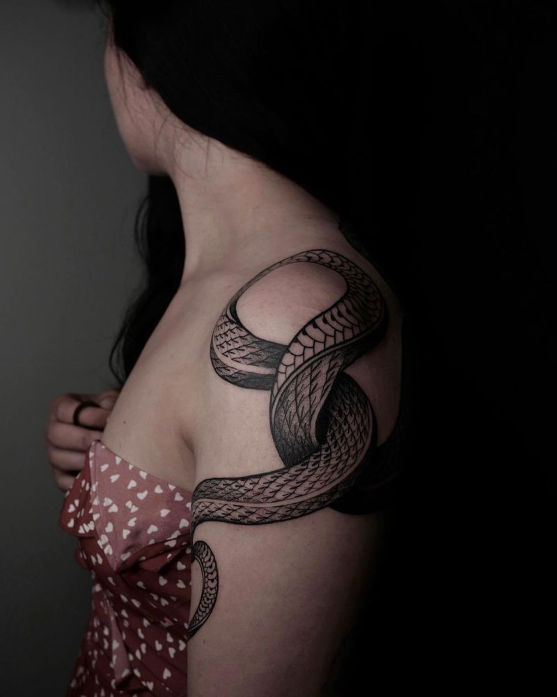 shoulder snake tattoo