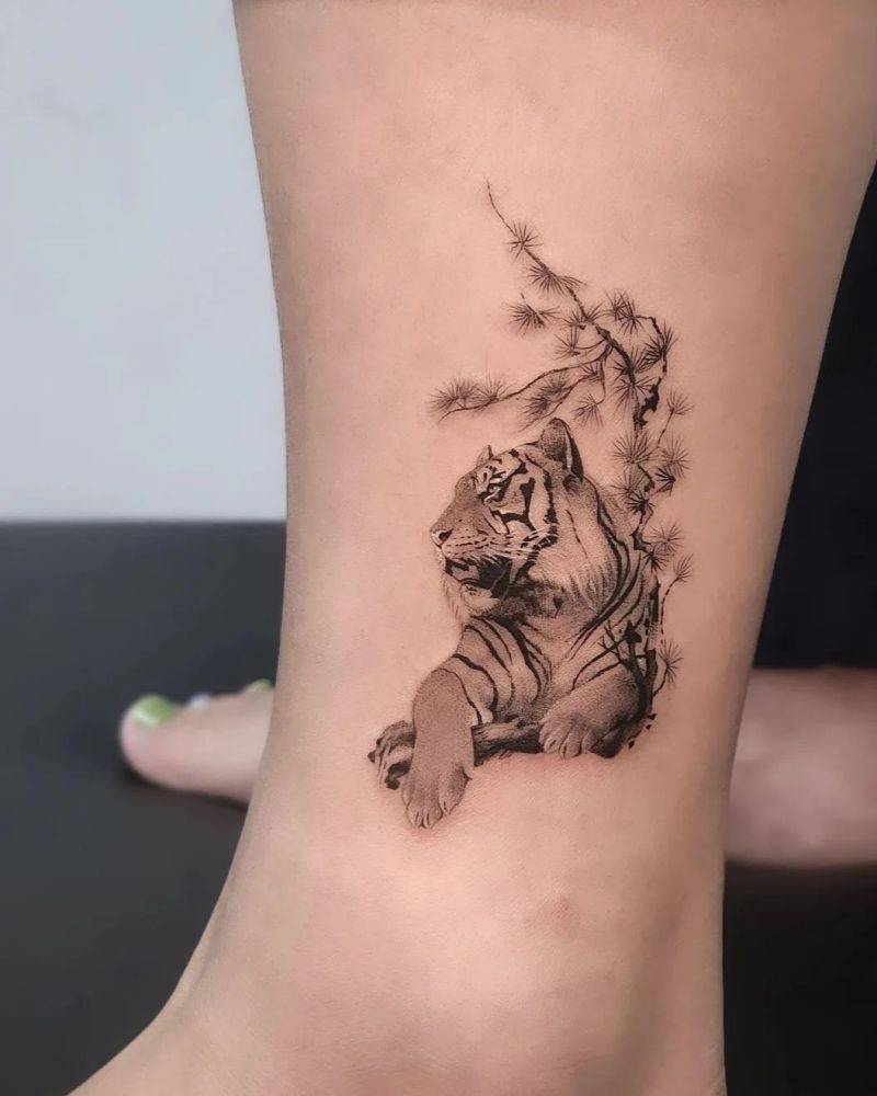 microrealstic tiger tattoo