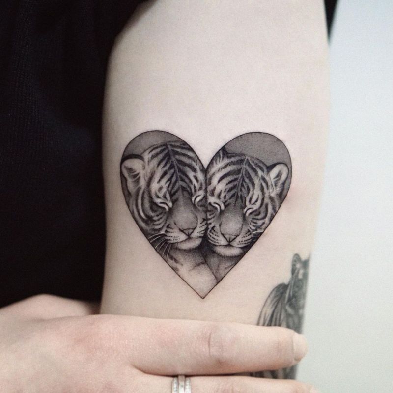 super cute tiger cubs tattoo @sia_tattooer - KickAss Things