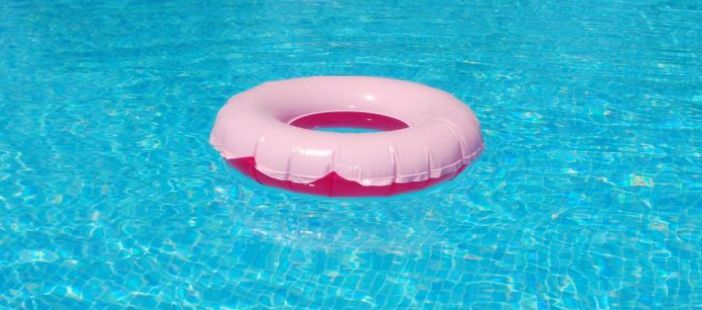 Simple Tricks That Can Help You Take Care Of Your Pool - KickAss Things