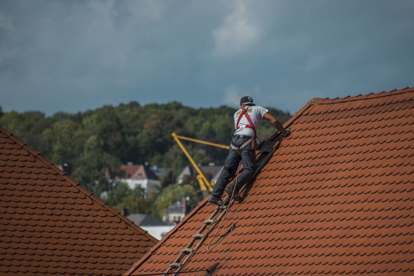 common causes of roof leaks